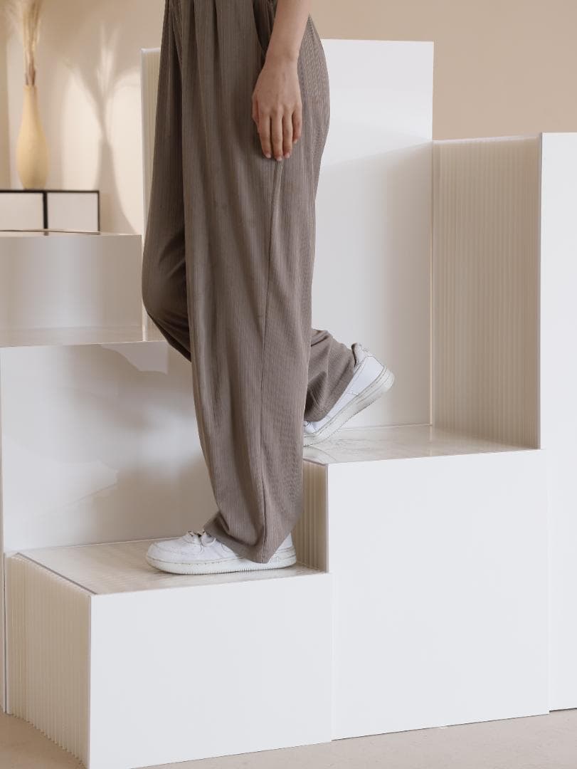 ディスプレイスタンド高さ78㎝長さ50㎝展示台 陳列台 組立不要 展示会イベント