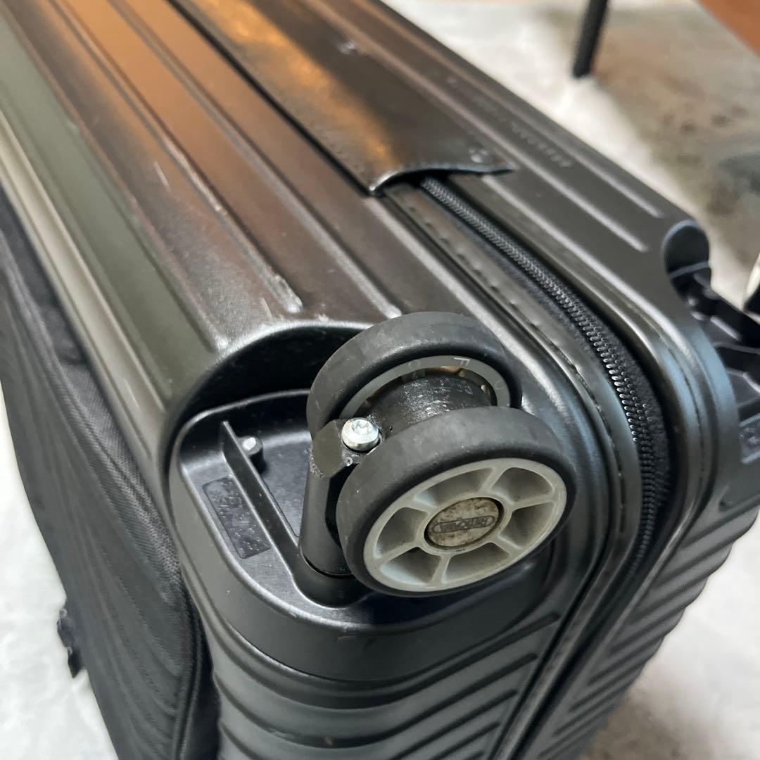 廃盤希少　美品　RIMOWA ボレロ　4輪　ブラック キャリーケース