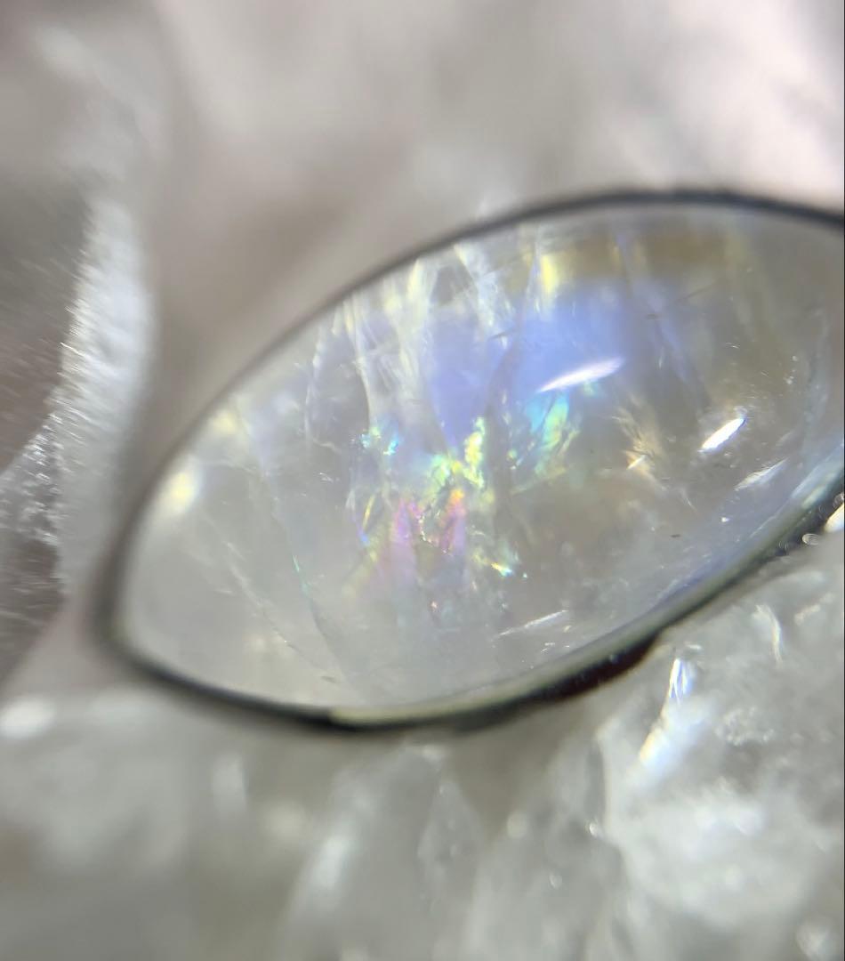 ⭐️eye様⭐️ 《ハイグレード》ホワイトラブラドライト　ペンダントトップ