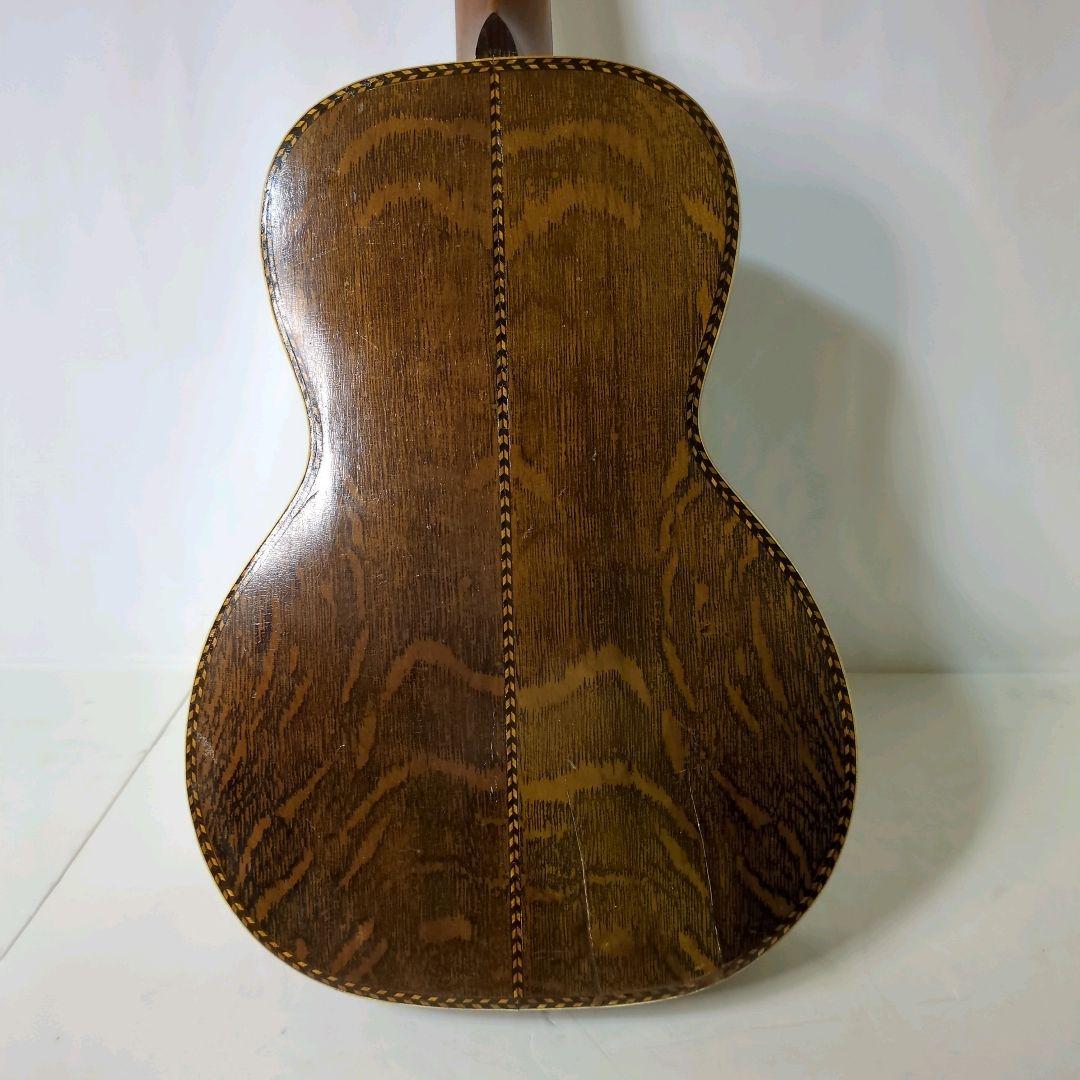 Regal Parlor 1920′-1930′ Acoustic Guitar