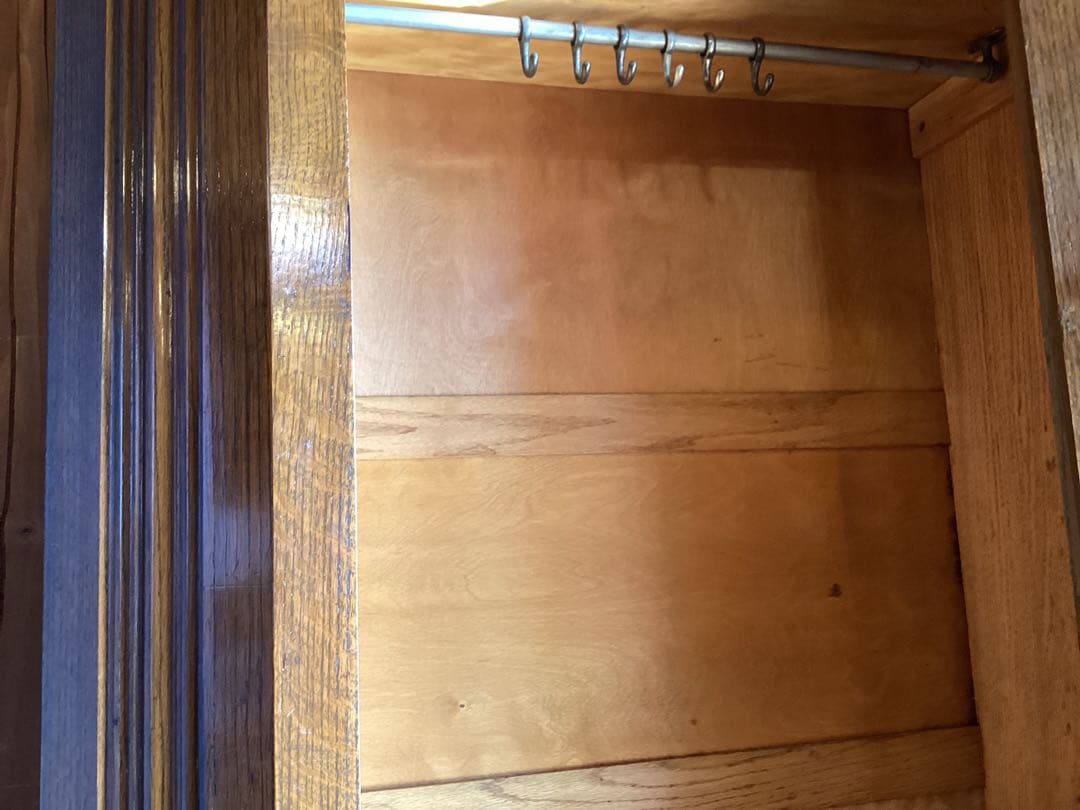 英国　アンティーク　ワードローブ　クローゼット　木製