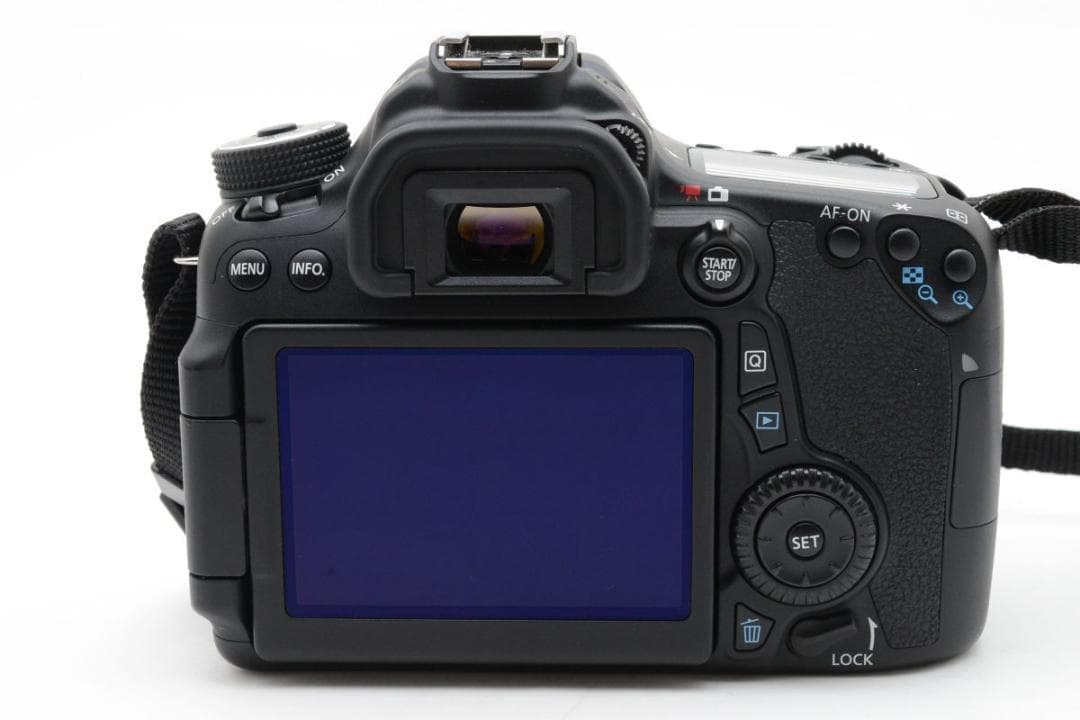 良品　2116ショット　キャノン EOS 70D ダブルレンズキット