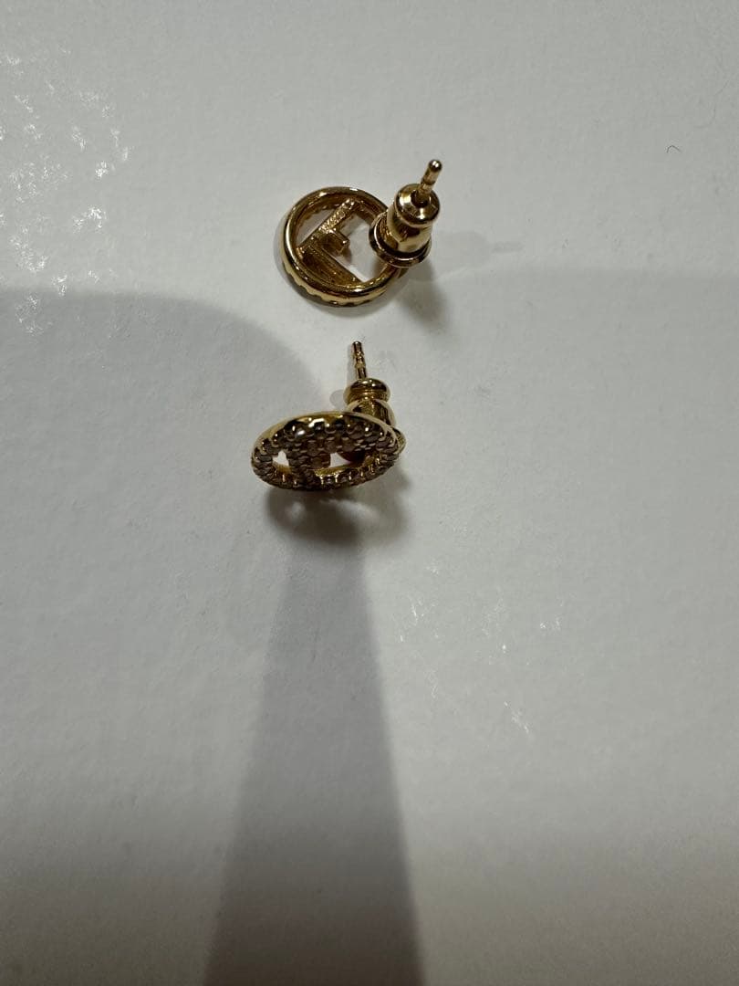 美品♡FENDI♡Fロゴピアス♡エフイズフェンディ
