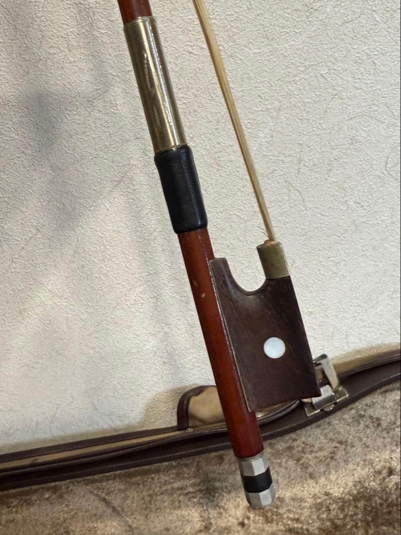 【送料込み】ハルシュタット　バイオリン 本体 ケース付き　付属品あり　4／4