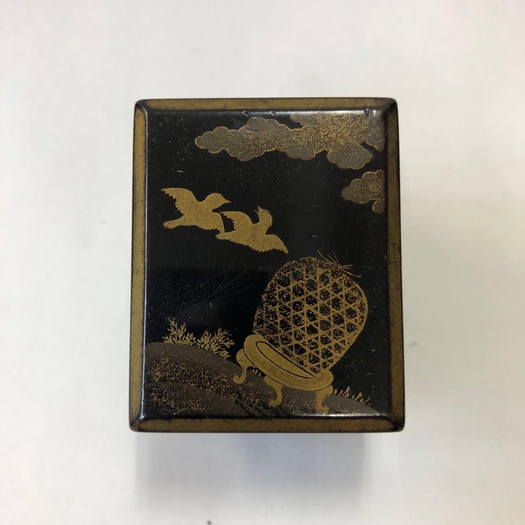 骨董品　箏爪箱　漆器小箱　金蒔絵鳥籠図柄　アンティーク　木製　小物入