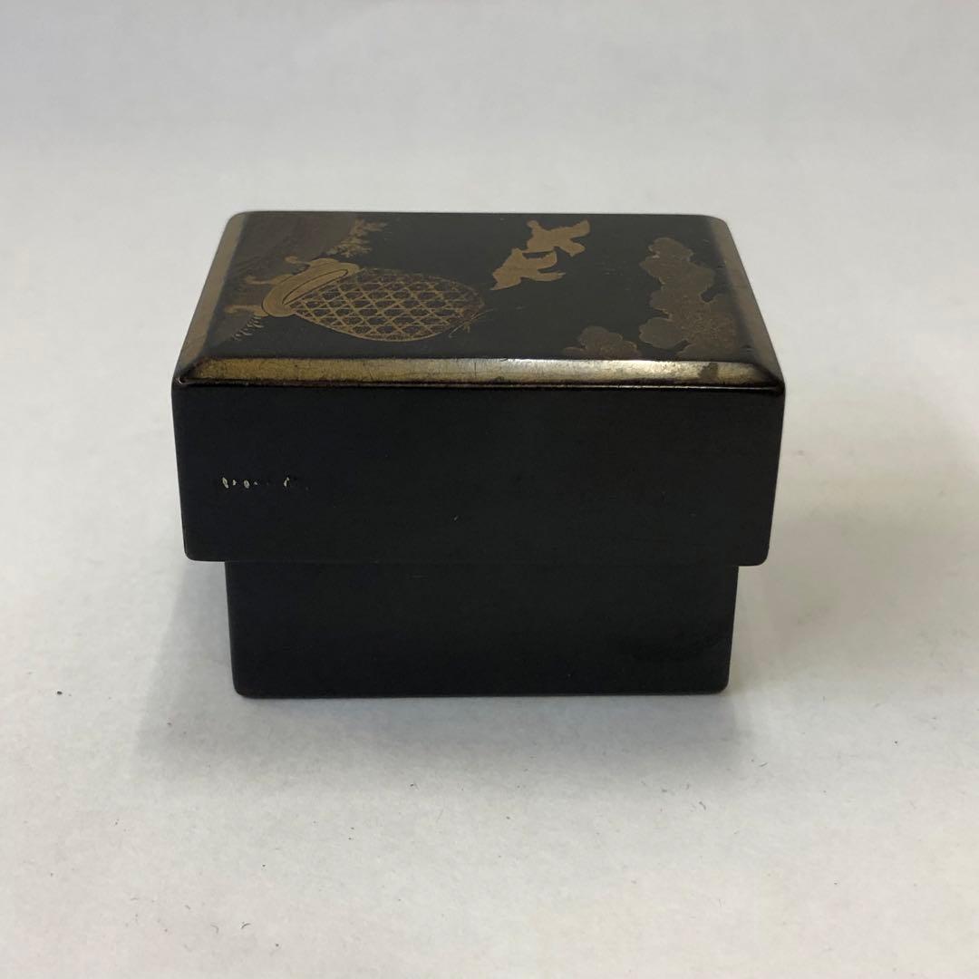 骨董品　箏爪箱　漆器小箱　金蒔絵鳥籠図柄　アンティーク　木製　小物入