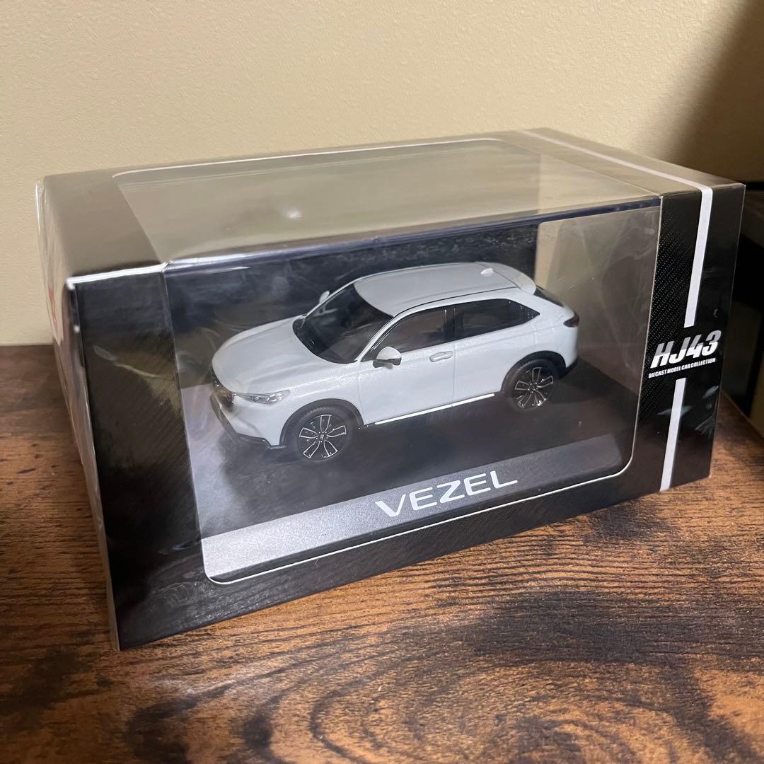 ホビージャパン 1/43 VEZEL プレミアムサンライトホワイトパールヴェゼル