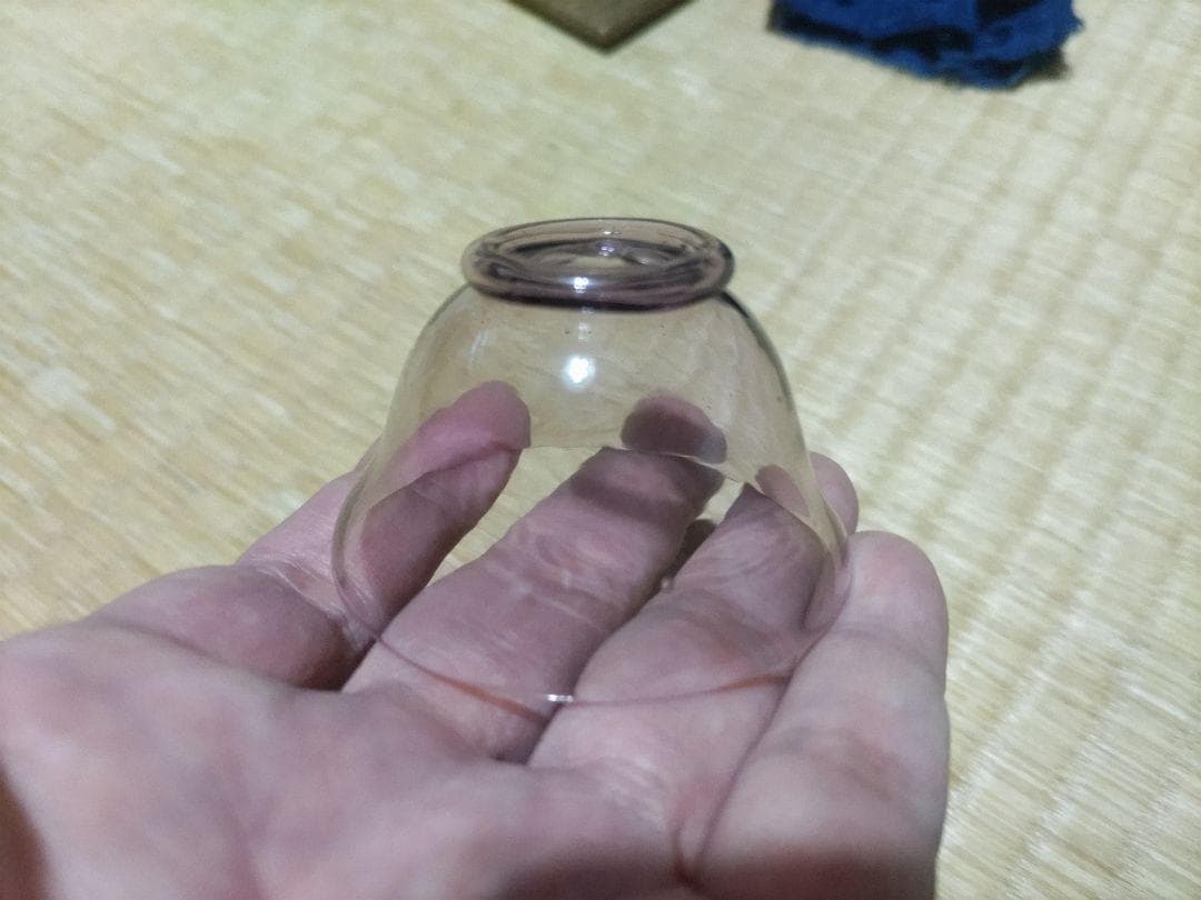 江戸硝子　吹きガラス　酒盃　紫　鉛ガラス　無傷