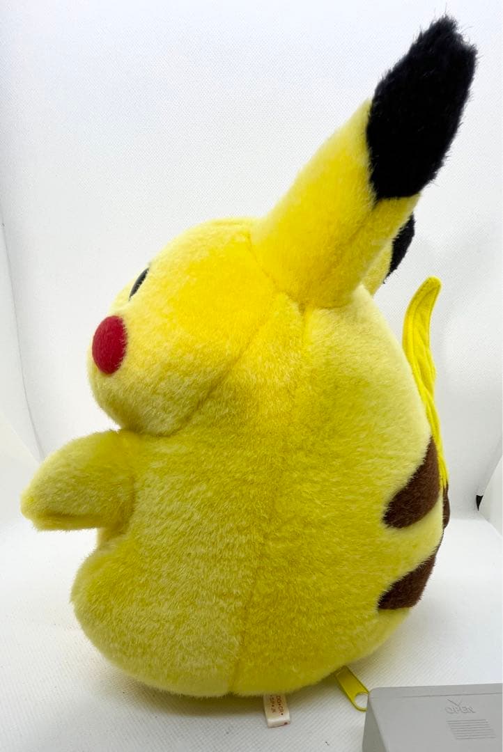 初代 ピカチュウ ぬいぐるみ　おしゃべり機能付き！　TOMY