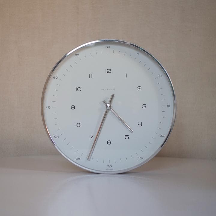 ユンハンス JUNGHANS 壁掛け時計 マックスビル ウォールクロック