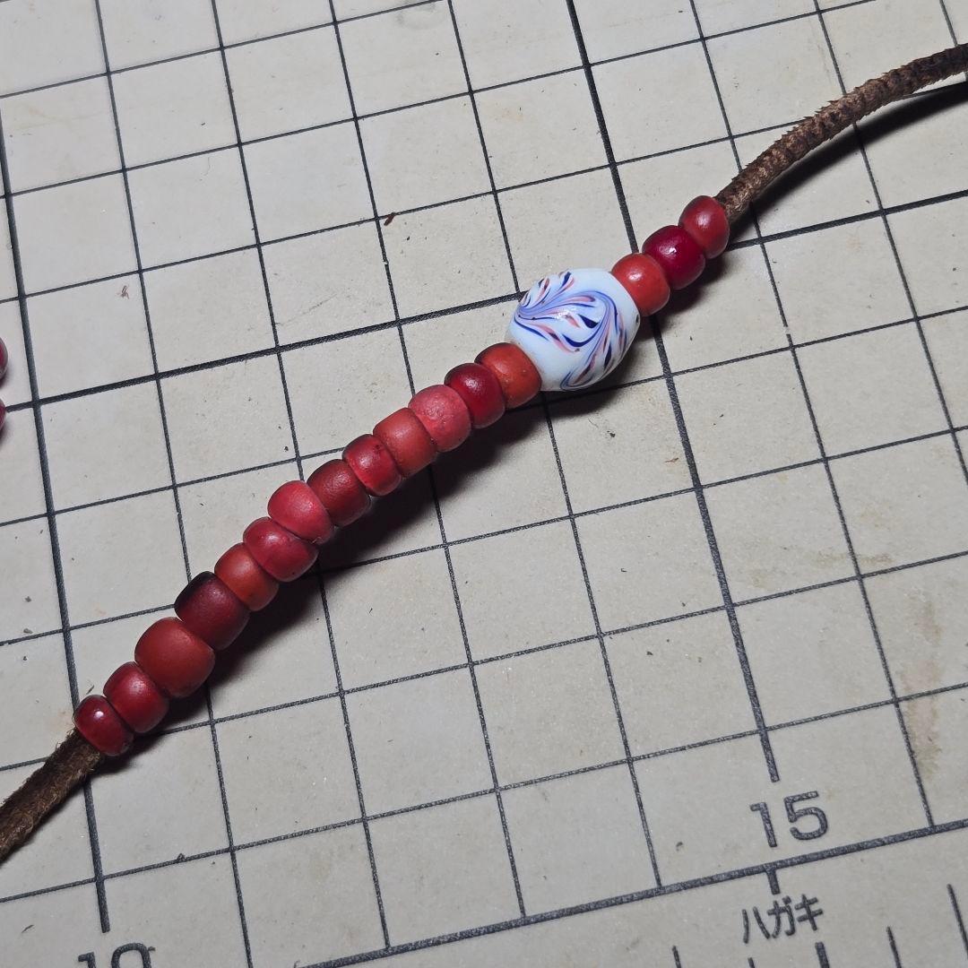 稀少　レース模様のフェザービーズ　goro's等のカスタムに