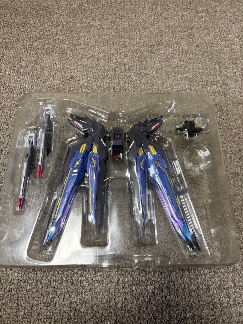 L BUILD ストライクフリーダムガンダム + デスティニーガンダム