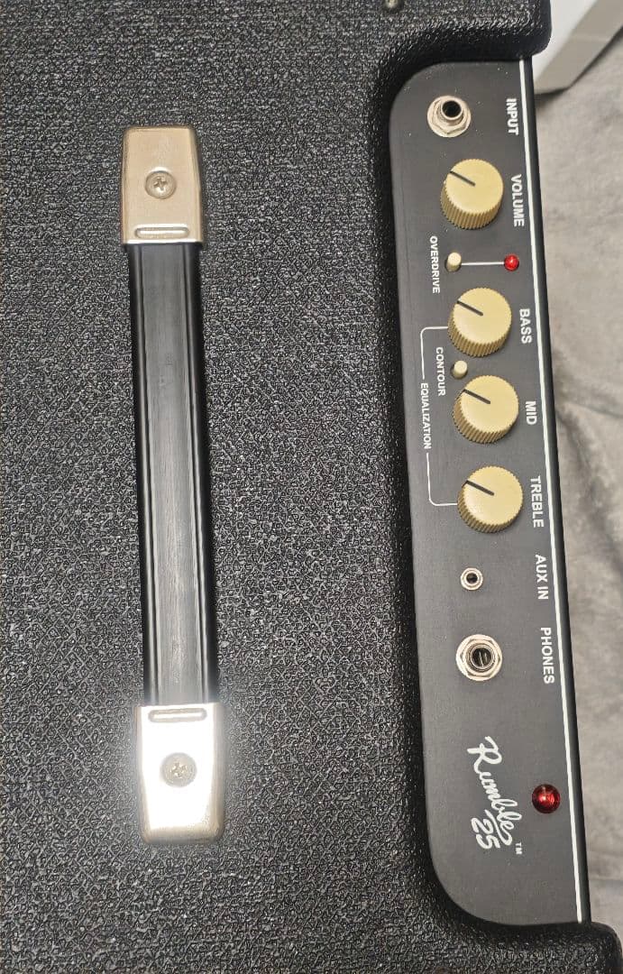 Fender Rumble 25 ベースアンプ