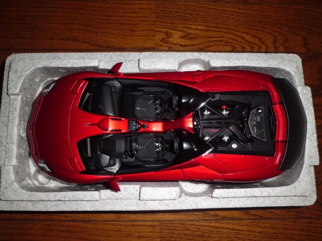 【現状品】オートアート 1/18 アヴェンタドール J メタリックレッド