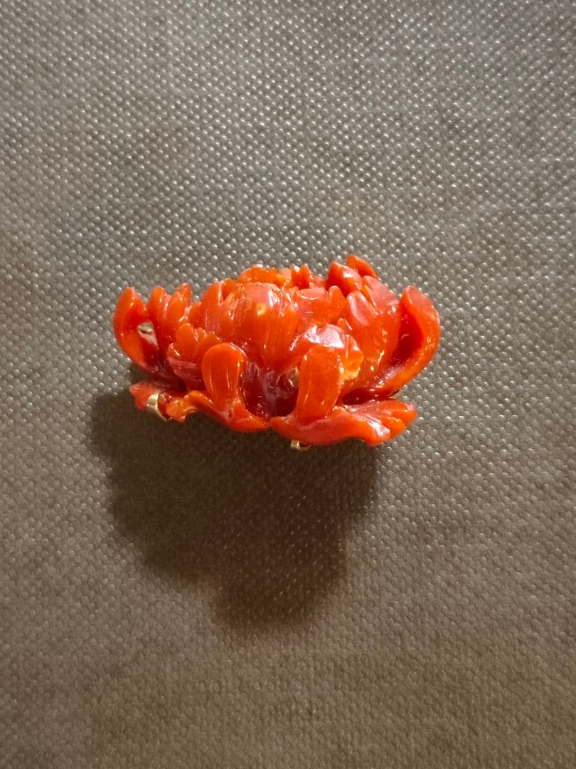 血珊瑚 バラのブローチ18k