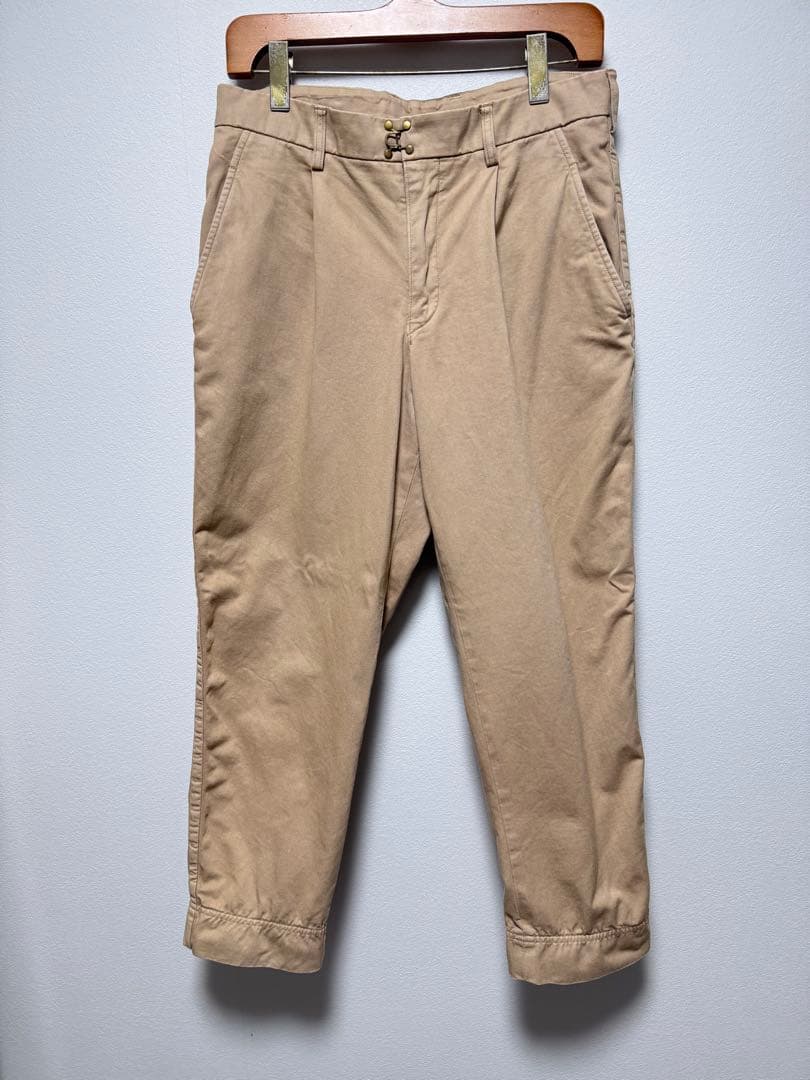 サイズ2 kolor パッカリングテーパードパンツ　ベージュ　カラー