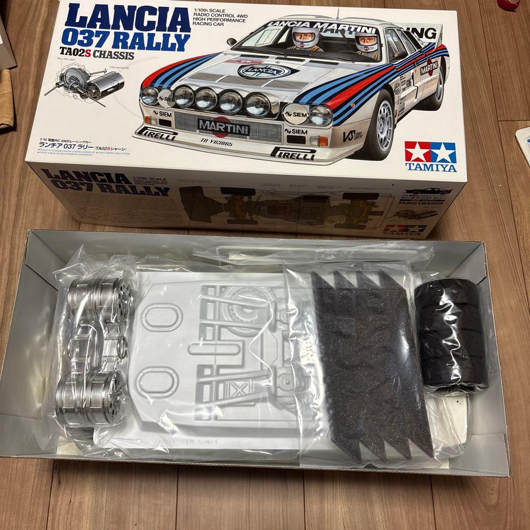 タミヤ ランチア 037ラリー