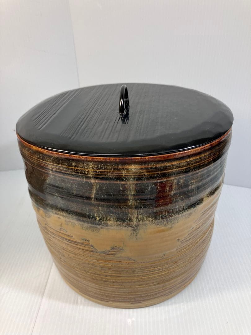 美品！亀井楽山　高取水指　片木目塗蓋　木具師　萬象　共箱