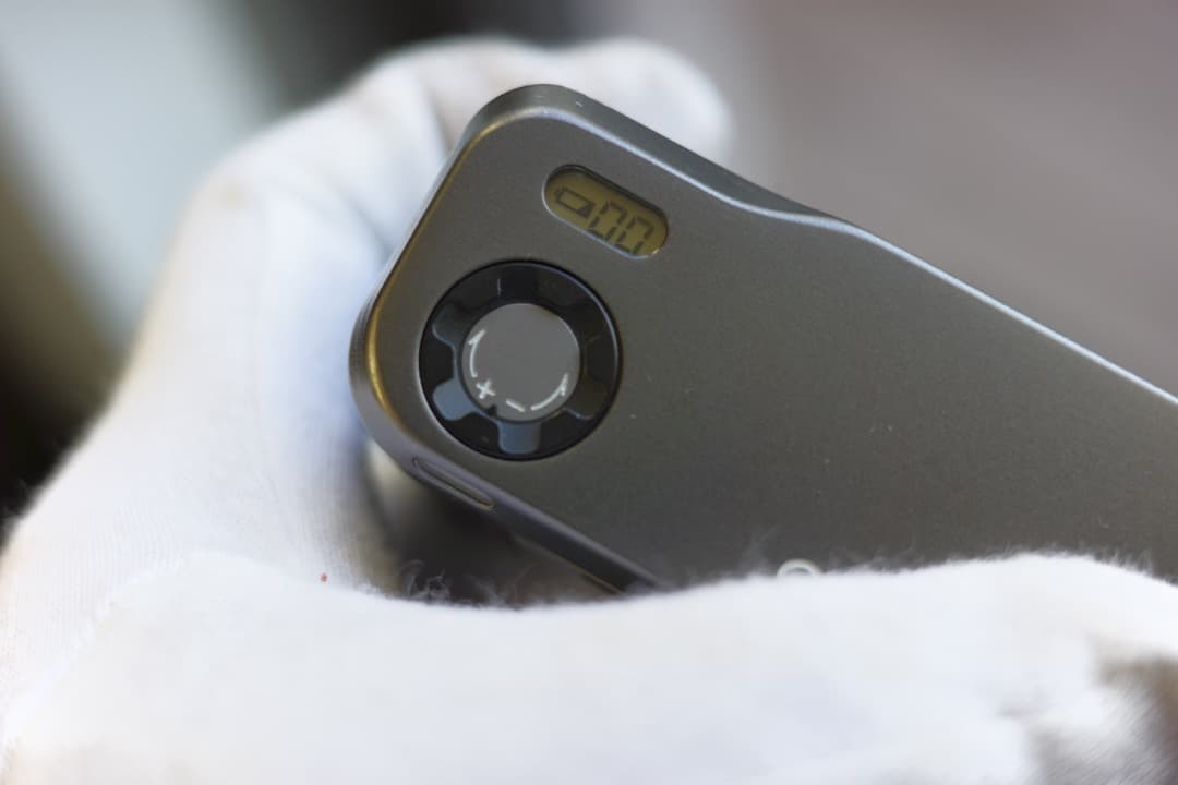 コンタックス CONTAX T2 チタンブラック 実働美品〜良品 フィルム付