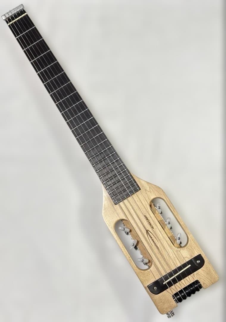 ★TRAVELER GUITAR/ トラベラーギター