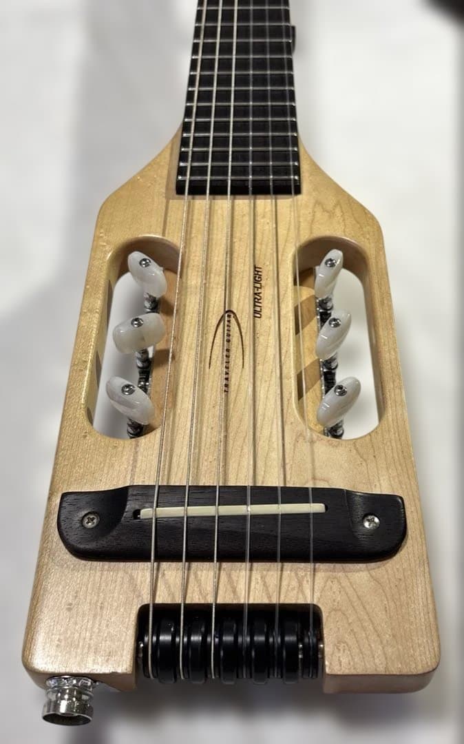 ★TRAVELER GUITAR/ トラベラーギター