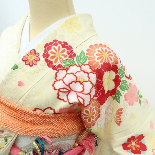 Y2761◇美品 正絹 毬 桜 成人式 振袖 着物