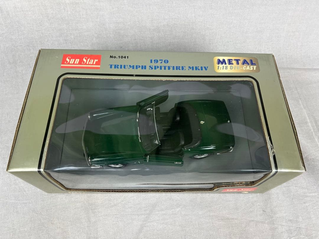 1/18★TRIUMPH SPITFIRE MK-Ⅳ 1970★トライアンフ