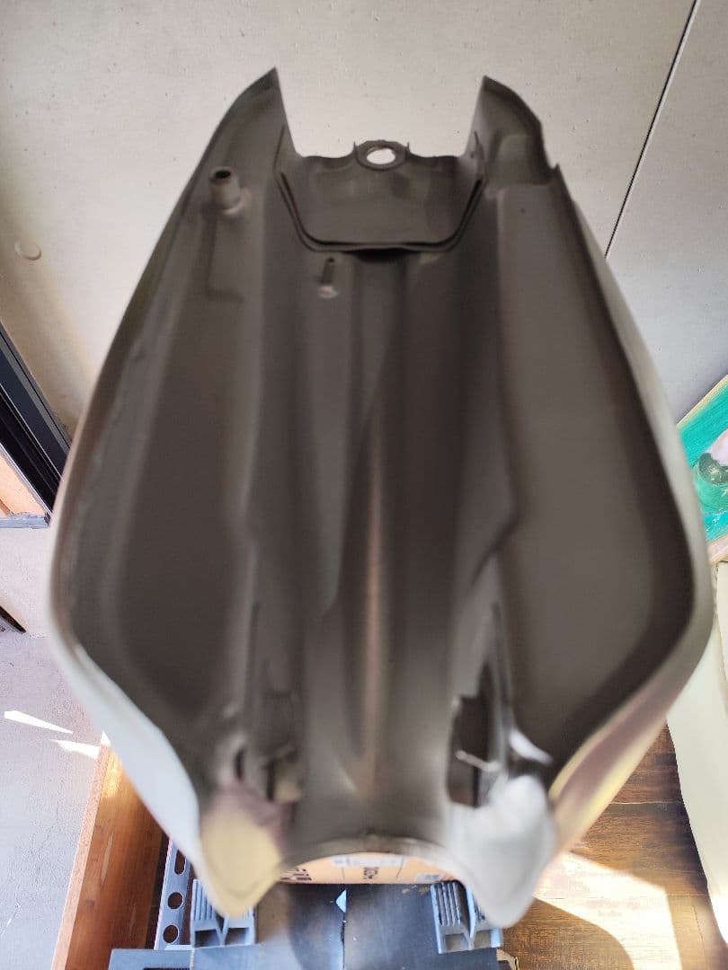 エイプ　ガソリンタンク シルバー