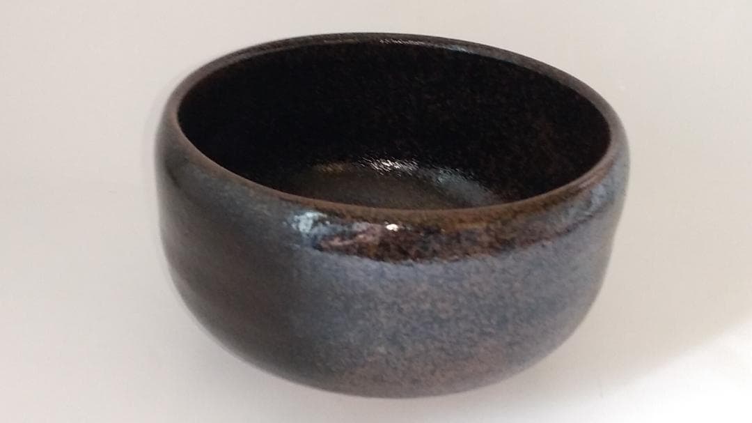 宇野徹 天目釉 茶碗 京焼 茶道具 茶器 抹茶碗 共箱 新品 未使用 です。