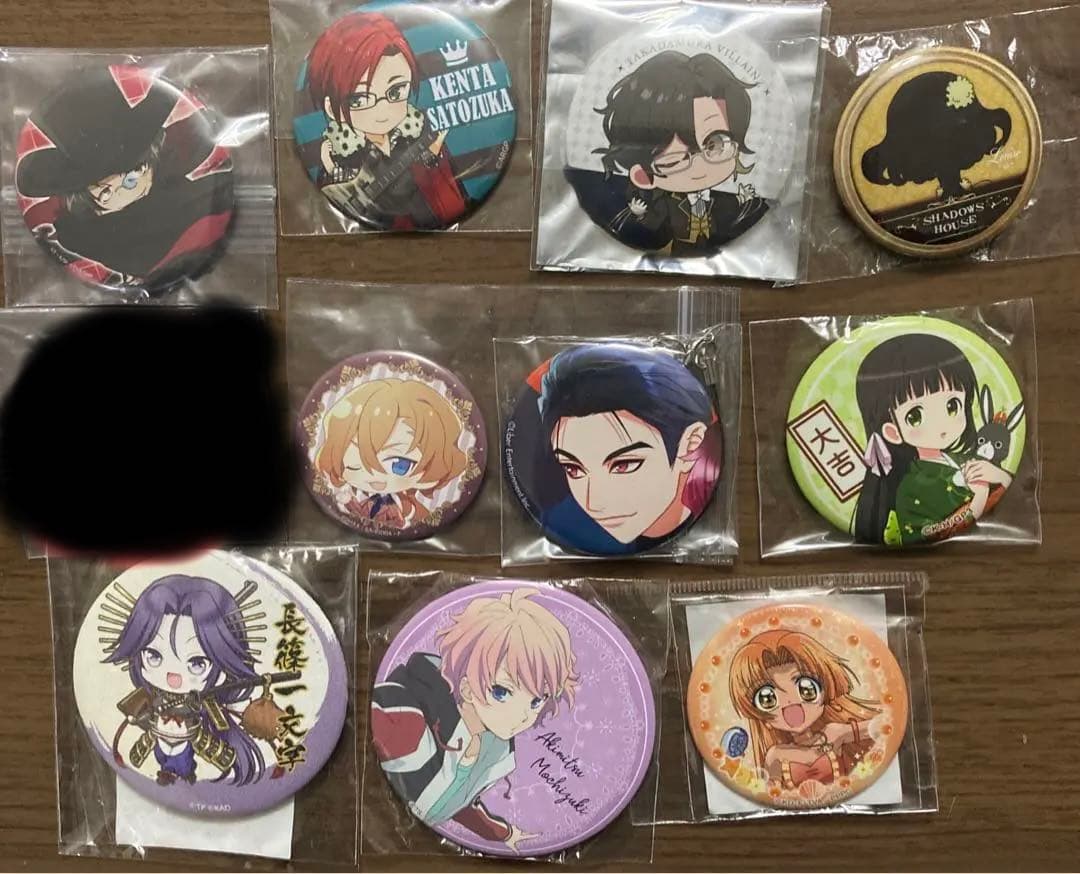 缶バッジ他37点まとめ売り