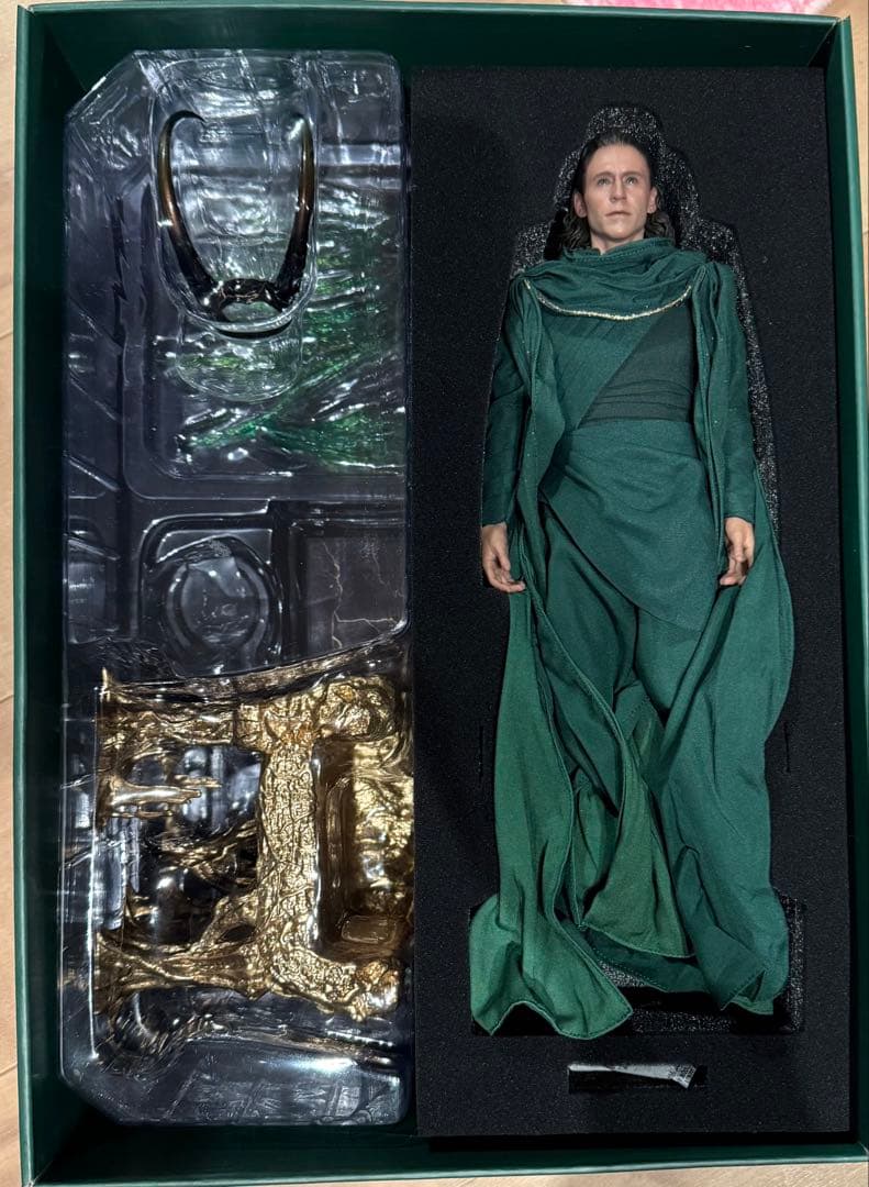 は*と様 Hot Toys God Loki 1/6スケールフィギュア　通常盤