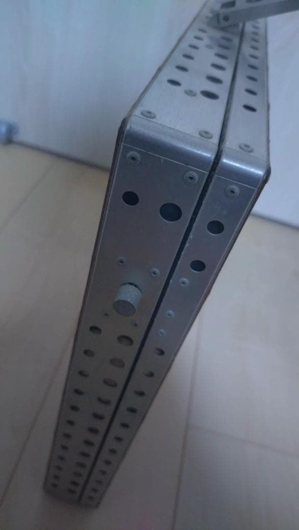 AERO CONCEPT 削り出しアルミ製のアッシュケース（希少3点セット）