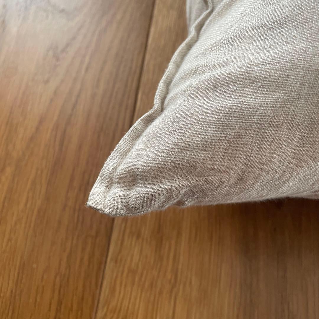 CORAL & TUSK 刺繍クッション