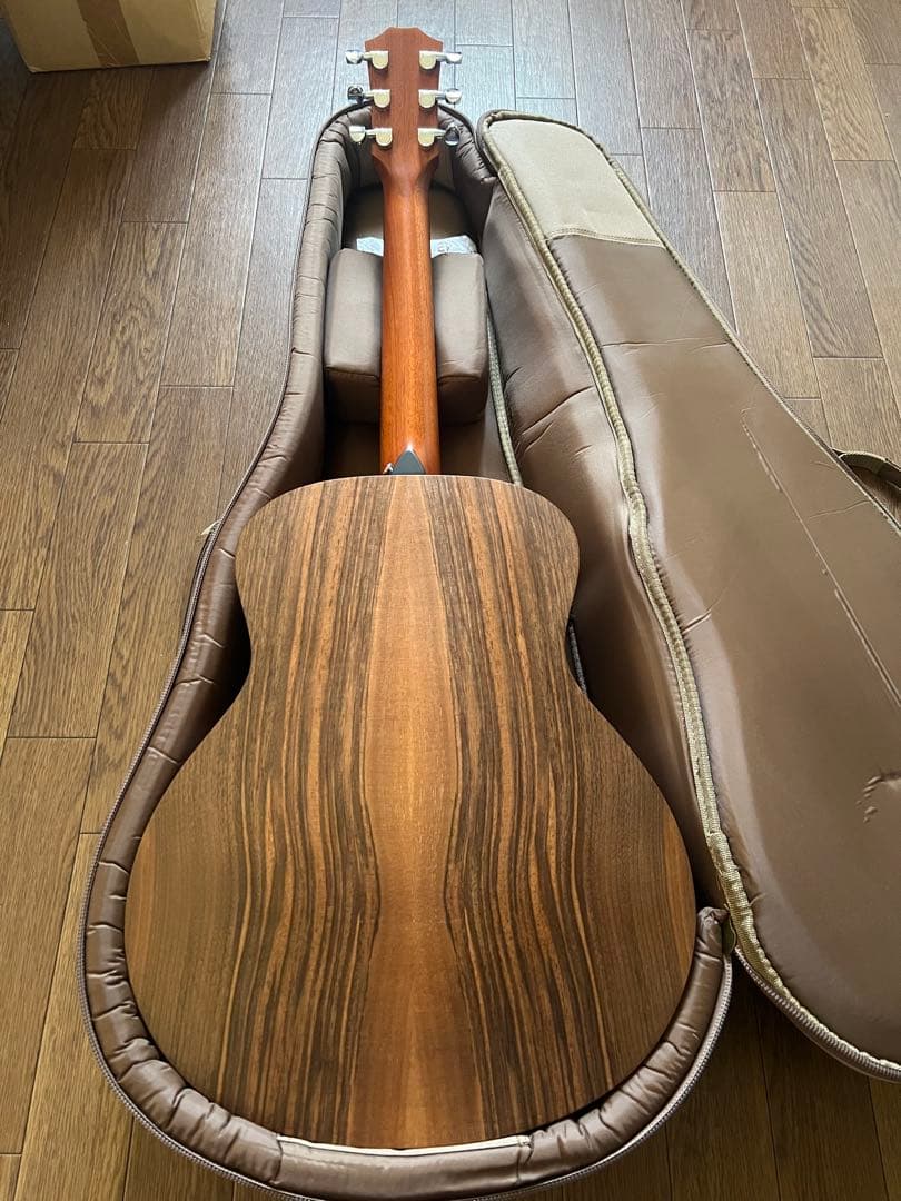 Taylor Guitars ( テイラーギター ) GS Mini-e