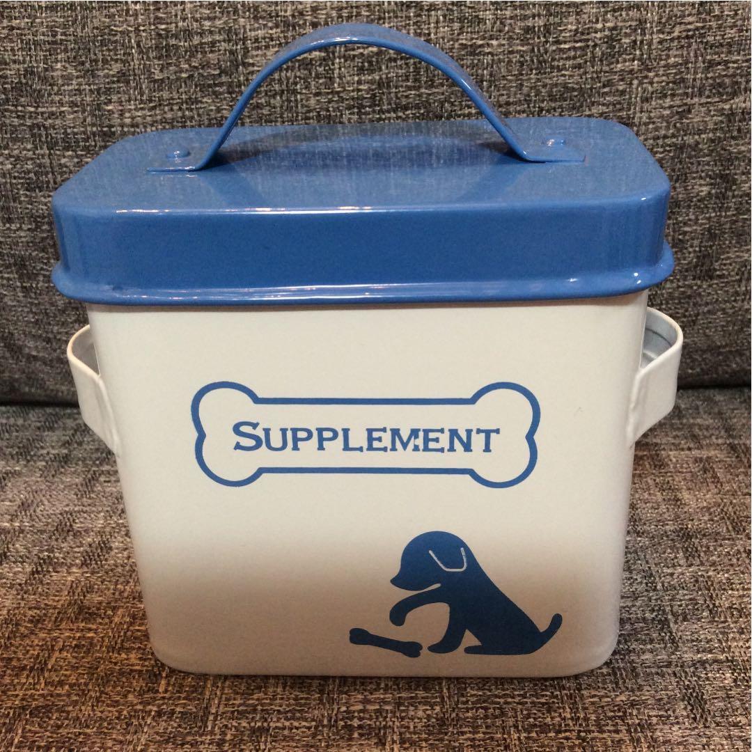 未使用 ドッグフード キャニスター 容器 琺瑯 犬 サプリメント クッキー