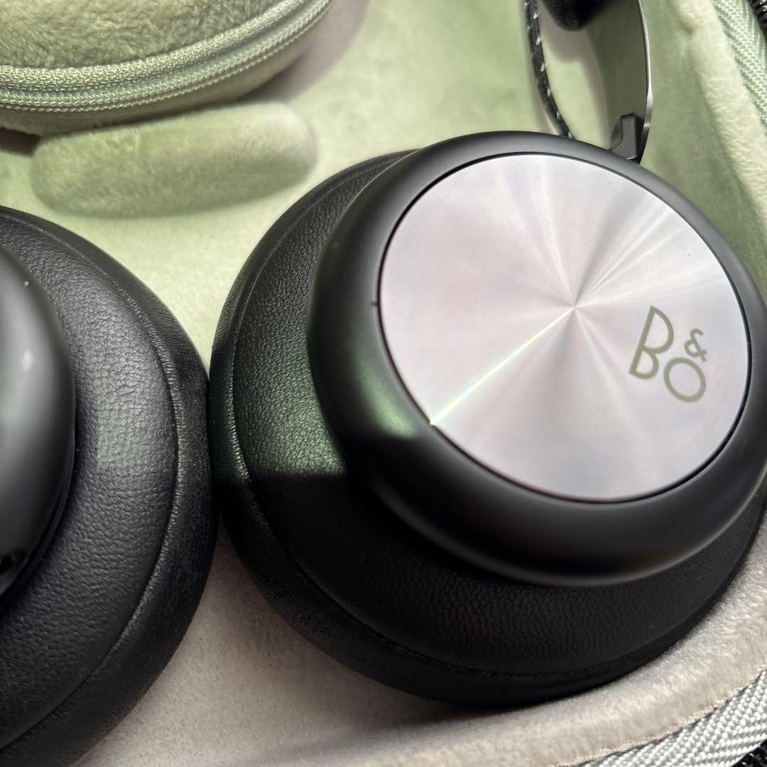 Bang & Olufsen Beoplay H4 ブラック