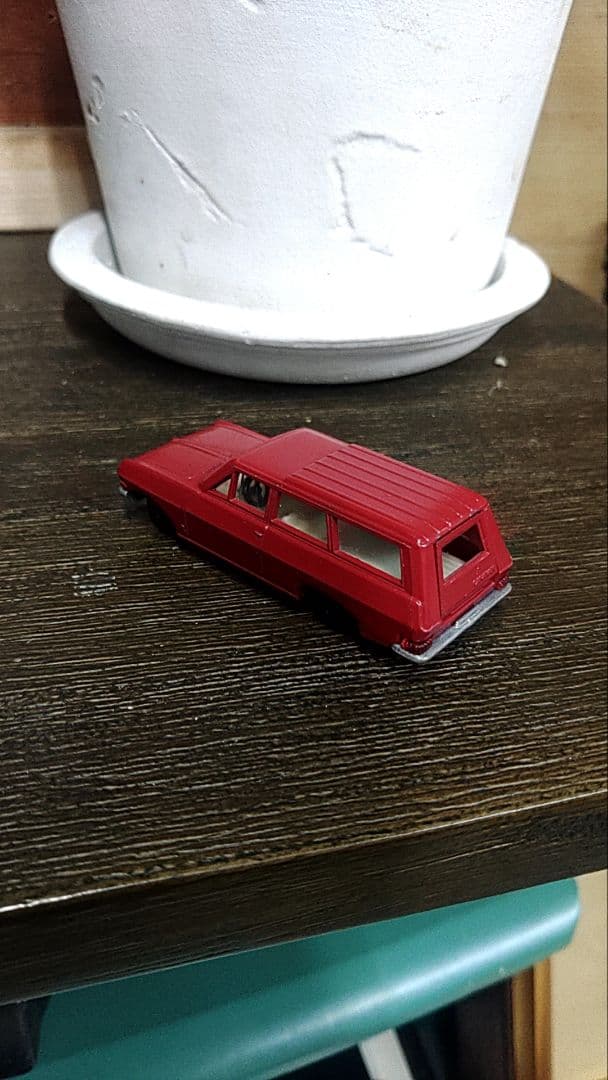 opel caravan1700　ドイツ製【ミニカー】