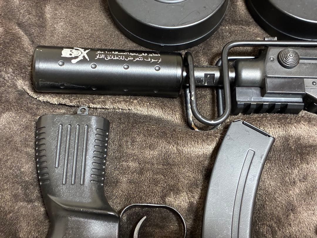 【最終値下】東京マルイ vz61スコーピオン リポ化カスタム済み ドラマガ付2丁