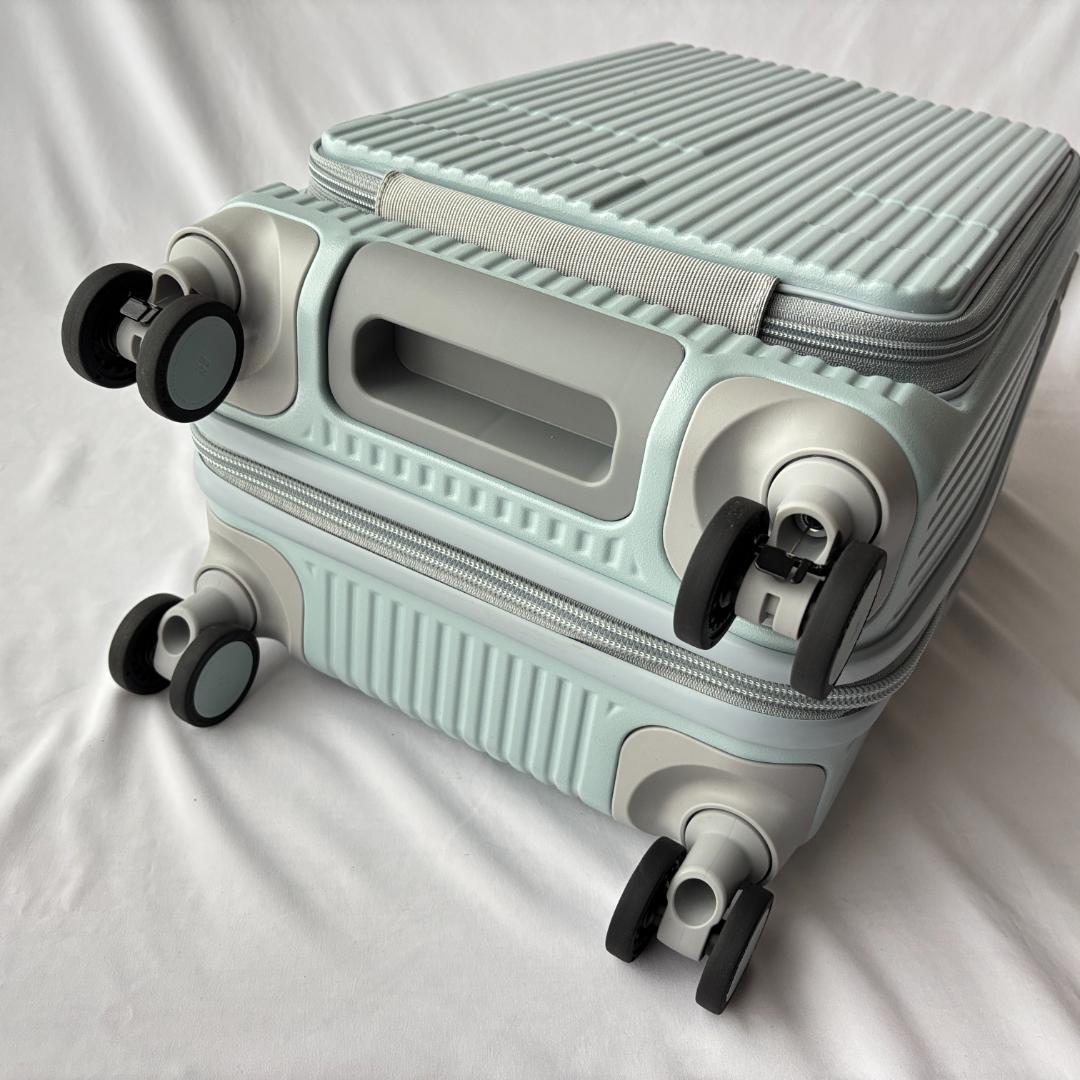 未使用 イノベーター スーツケース 機内持ち込み INV50 ペールブルー
