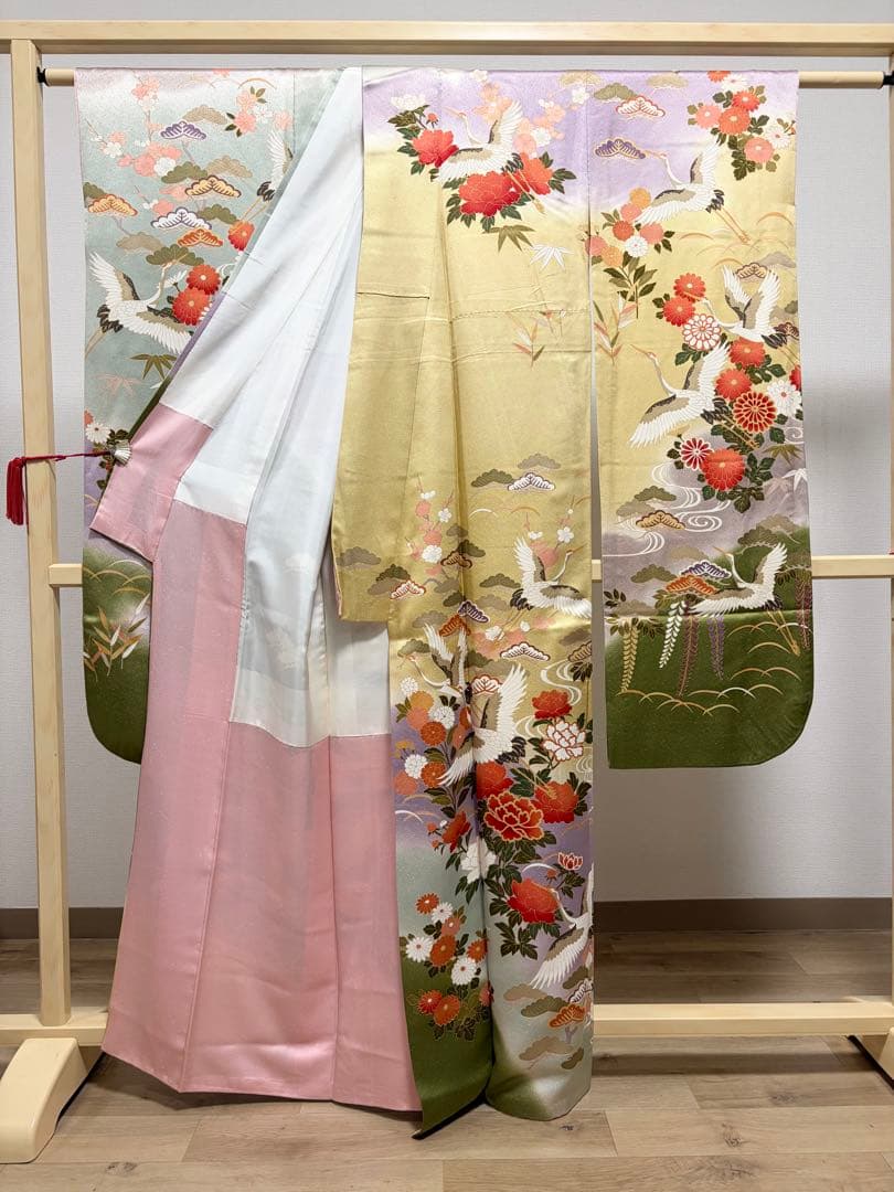 B5 鶴に季節の花々 金彩 正絹 袷 振袖 着物 成人式 K15