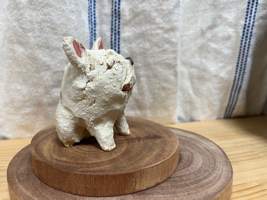 前川幸市　犬　フレンチブルドッグ　置物　陶芸　作家　ボストンテリア　白い犬