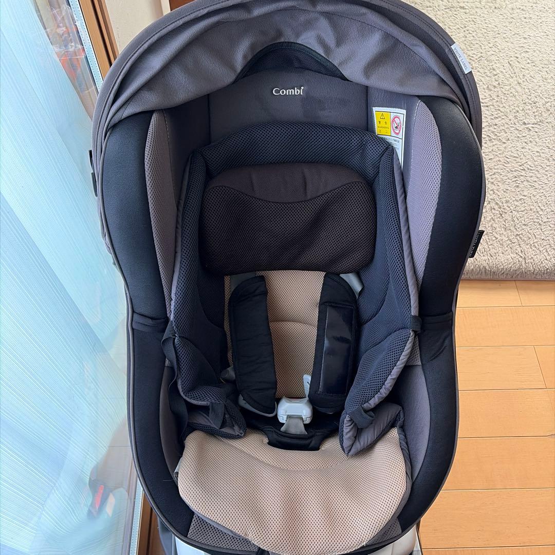 お値下げ　コンビCombi ラクティアターン　新生児　チャイルドシート