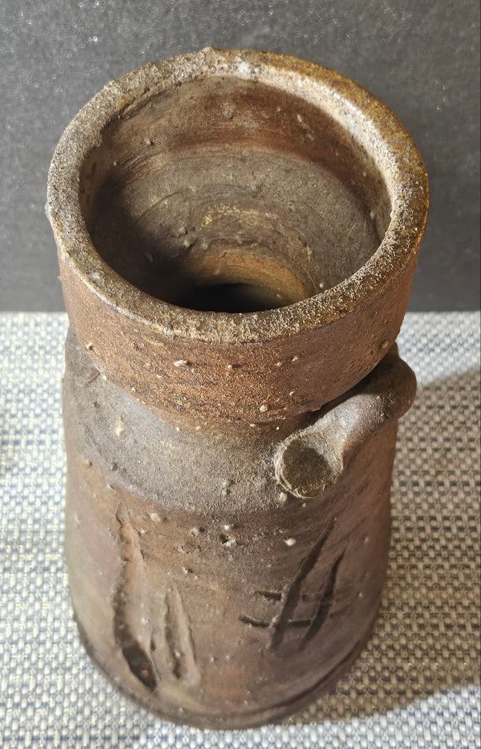 【時代古作品❗】明治時代頃　古伊賀　双耳　彫り文様　花入れ　花生け　茶道具　茶器