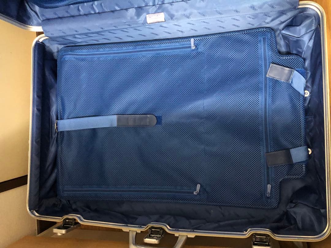 RIMOWA リモワ　4輪　スーツケース　93277 シルバー