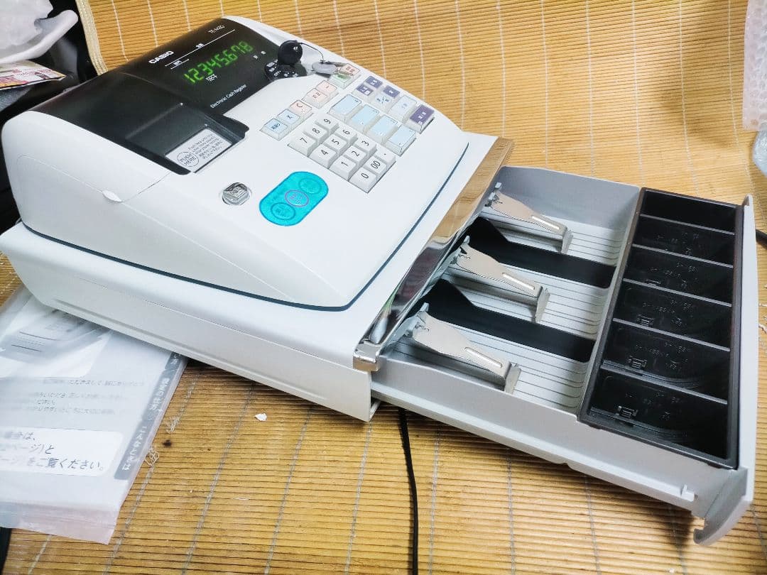 カシオレジスター　TE-M80　中古品　人気機種感熱紙　送料無料　560933