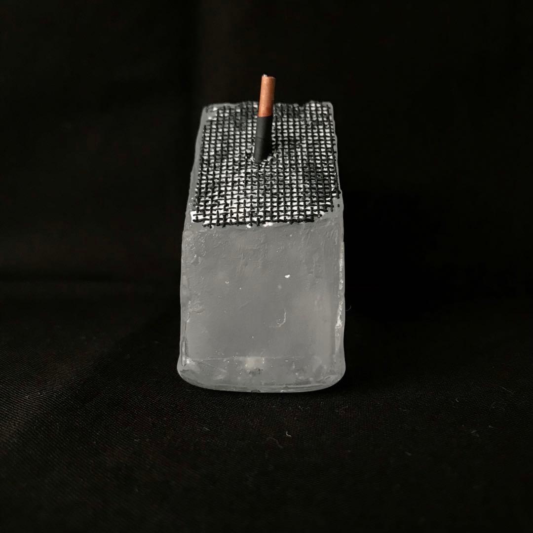 ガラス作家　佐伯泰典作　「夢工場　囚われた想い」