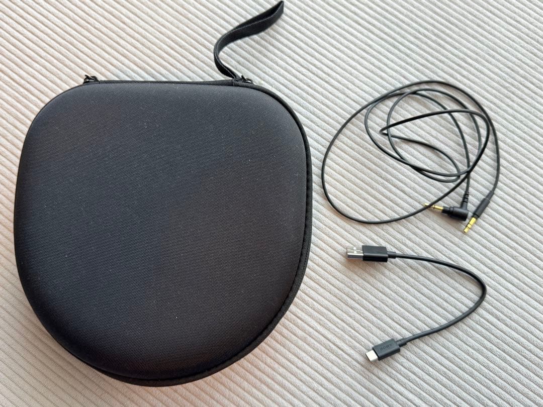 SONY WH-CH720N ワイヤレスヘッドフォン　美品　専用ケース付き