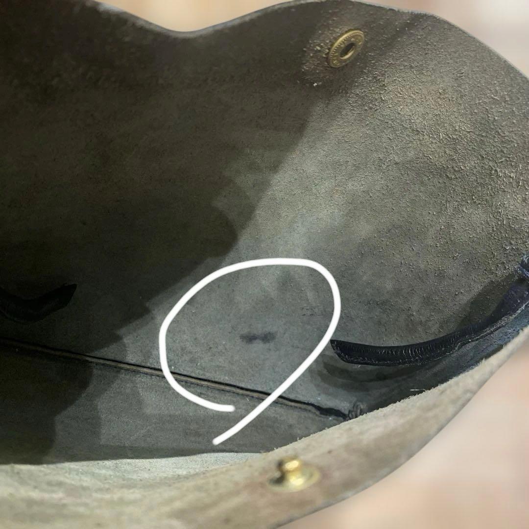 IL BISONTE(イルビゾンテ)クロスボディバッグ