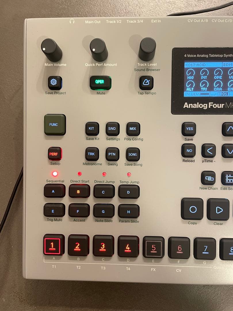 鍵盤楽器 Elektron Analog Four MK2