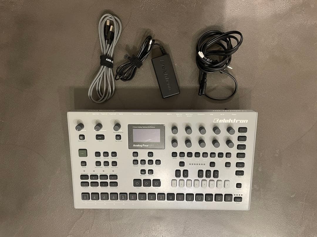 鍵盤楽器 Elektron Analog Four MK2